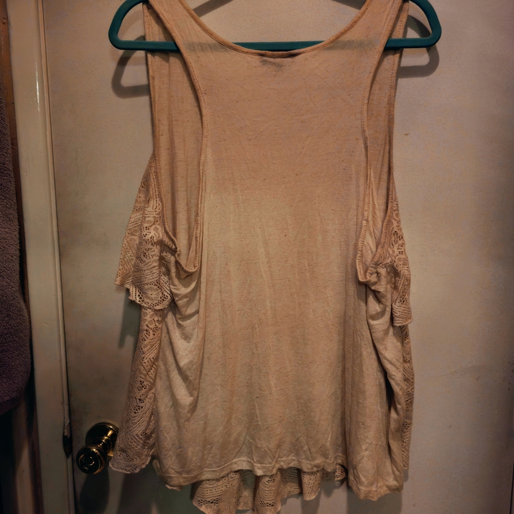 love J Cream Lace Ruffle Tank Top - Picture 3 of 3